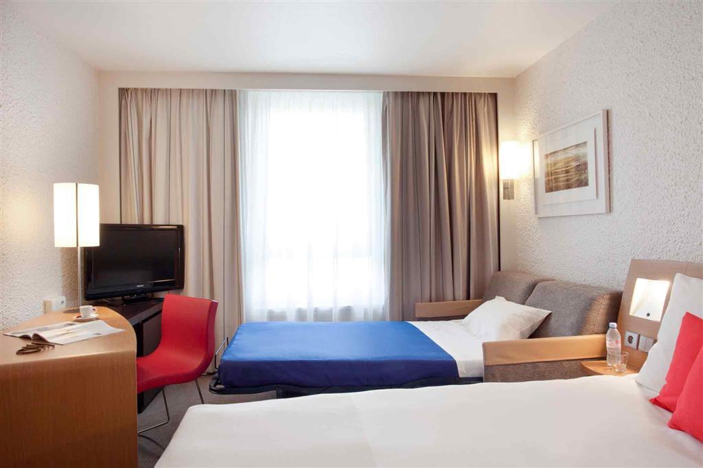 Novotel Geneve Aeroport France Ферни-Волтер Екстериор снимка