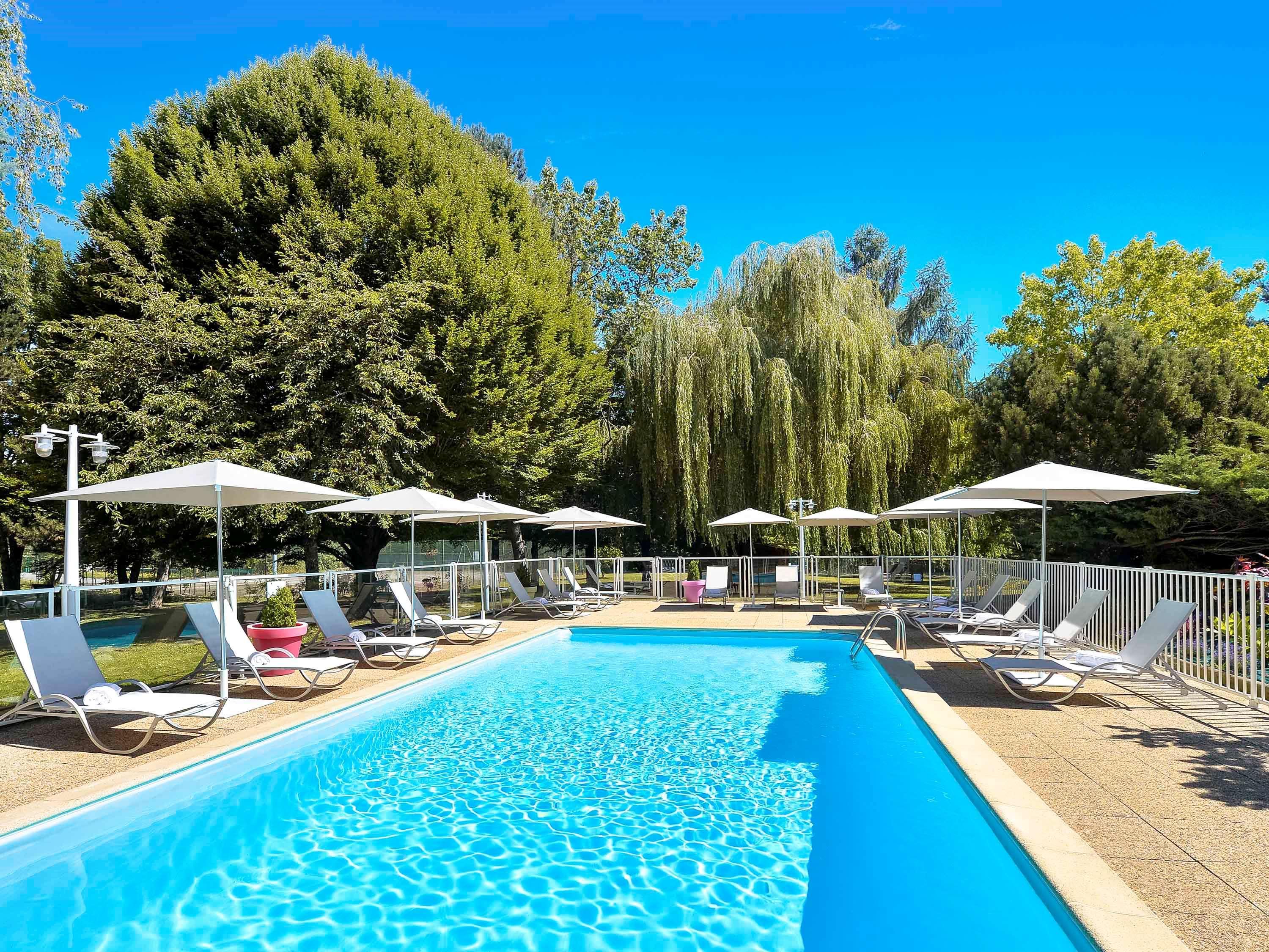 Novotel Geneve Aeroport France Ферни-Волтер Екстериор снимка